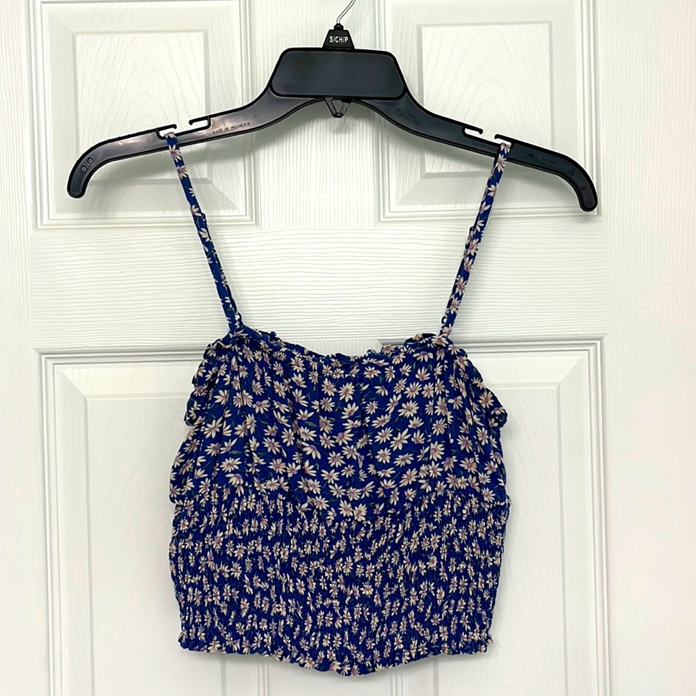 American Eagle, size XS, crop blue tank top